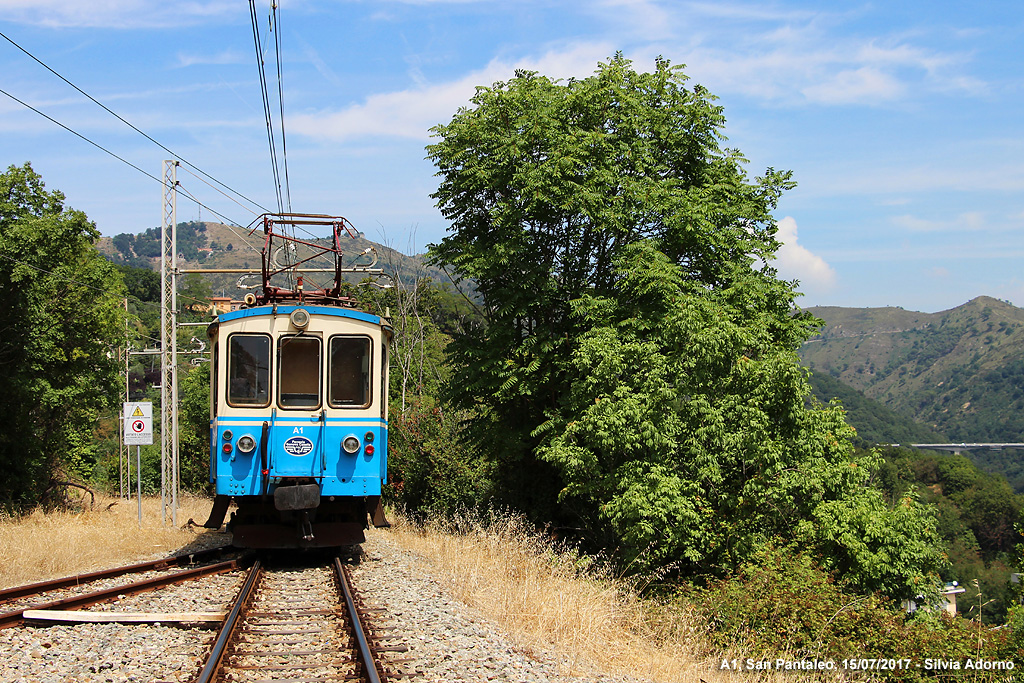 Guardando verso il mare - San Pantaleo