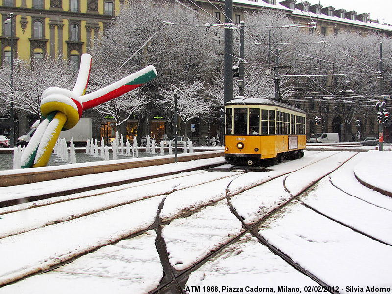 Bianco e giallo - Piazza Cadorna