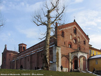 Ritmi del borgo - La chiesa vista da ovest