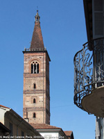 Tra romanico e gotico - Santa Maria del Carmine