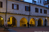 Portici e mattoni - Piazza Palazzo Vecchio
