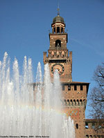 Finestre e ore - Castello Sforzesco.