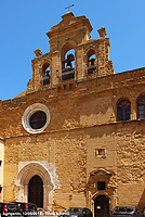 Pietre consumate dal tempo - Chiesa di Santo Spirito