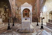 Pietre, affreschi e acque - San Pietro a Tuscania