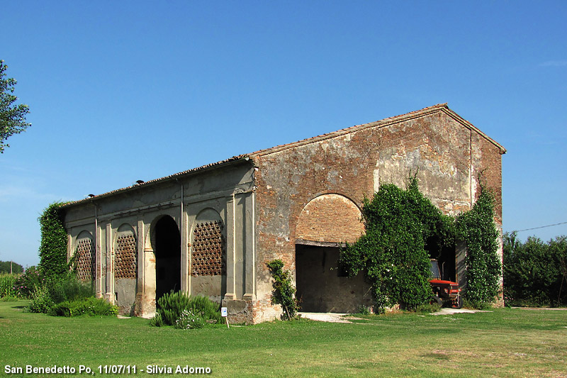 San Benedetto Po (MN) - Cascina