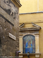 Tranquillita' quotidiana - Madonna e pietra