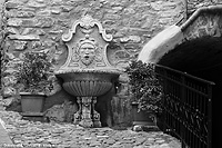 Pietre in bianco e nero - Dolceacqua