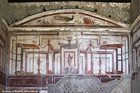 Scorci di vita quotidiana - Casa del colonnato tuscanico