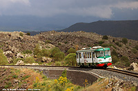 Viaggiando intorno all'Etna - Sciare di lava