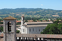 Pietre medievali - Campanili e colline