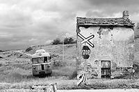 In viaggio nel tempo - Passaggio a livello