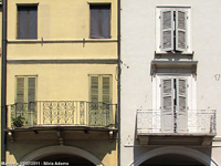Tra Medioevo e Rinascimento - Finestre e balconi