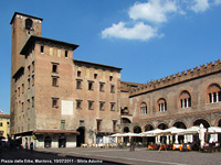 Tra Medioevo e Rinascimento - Piazza delle Erbe