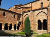 Abbazia di Vezzolano - Il chiostro