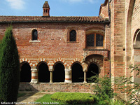 Abbazia di Vezzolano - Il chiostro
