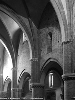 Scorci in bianco e nero - La chiesa