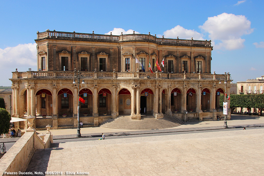 Trionfo barocco - Palazzo Ducezio