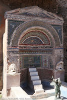 Una finestra sul passato - Casa della Fontana Grande