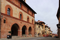 Segni del passato - Antico palazzo comunale