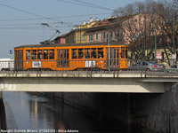 Sul ponte - Naviglio Grande a Milano