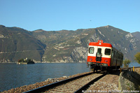 Sentieri lungo la riva - Ferrovia Brescia-Edolo presso Marone, lago d'Iseo