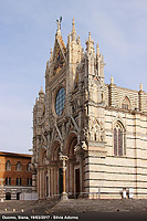 Intorno al duomo - La facciata