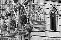 Bianco e nero - Facciata
