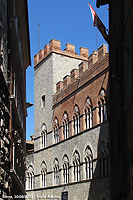 Intorno a piazza del Campo - Per le vie