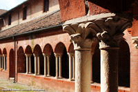Il chiostro - Capitelli