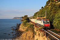 Ferrovia in riva al mare - Alassio