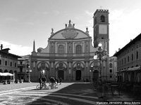 Bianco e nero - Vigevano, piazza ducale
