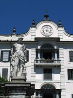 Giardini sul lago - La facciata